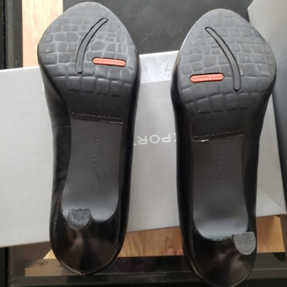 Rockport Seven to 7 Pumps, Black size 7M - Picture 3 of 8